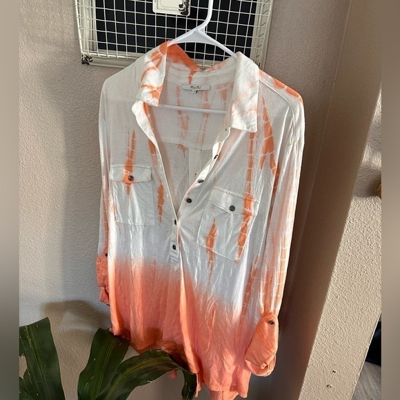 Miss Me Tops - MISS me corral and white tie dye long shirt